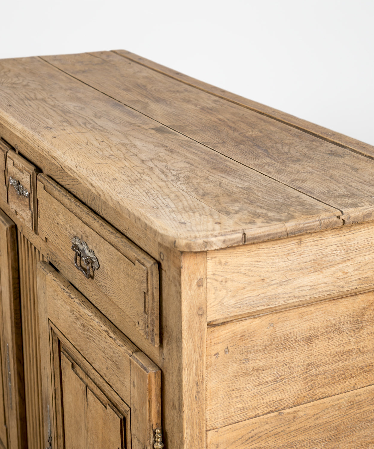 Aparador antiguo de madera