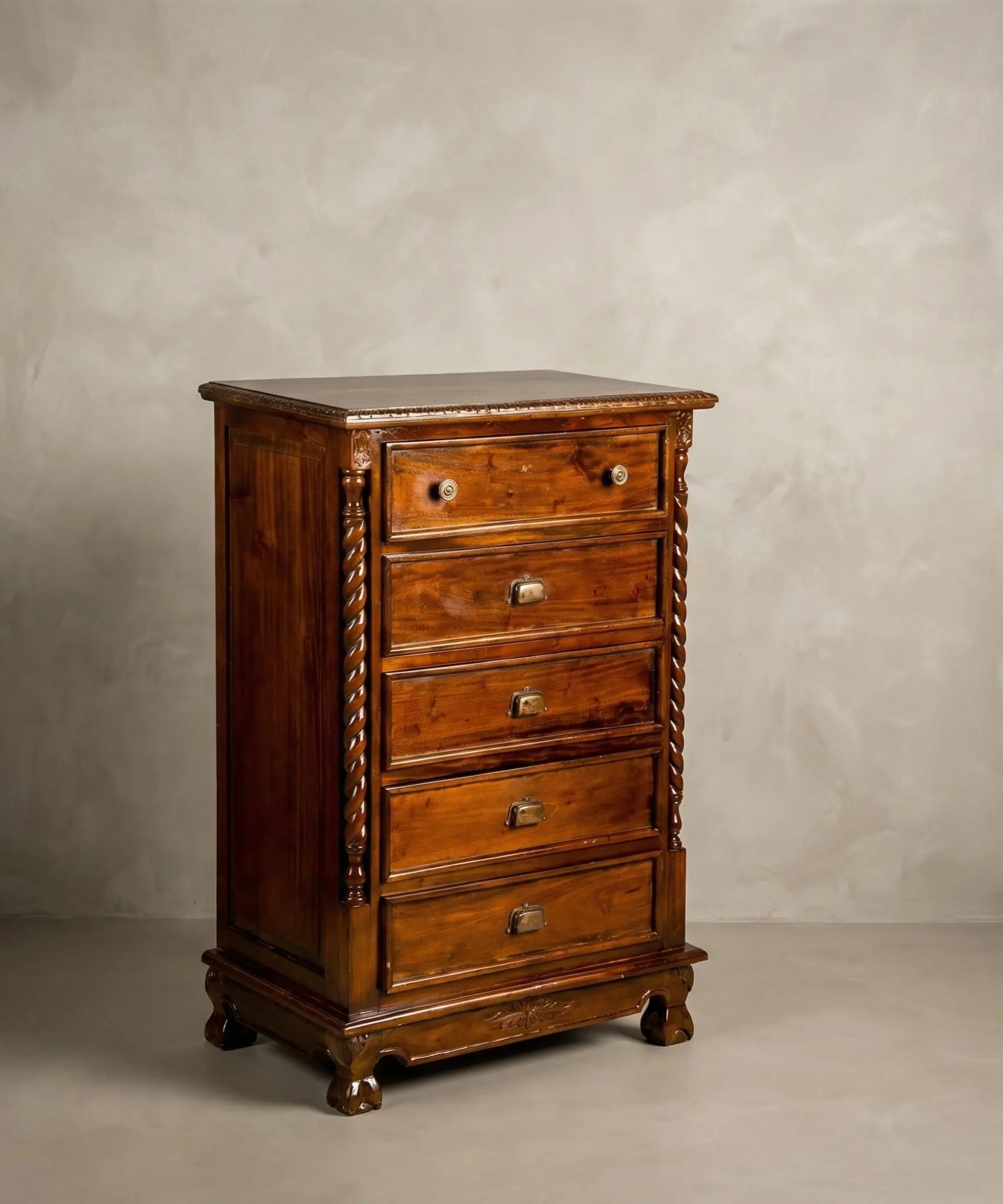Antique solid wood chest of drawers with Solomonic columns
