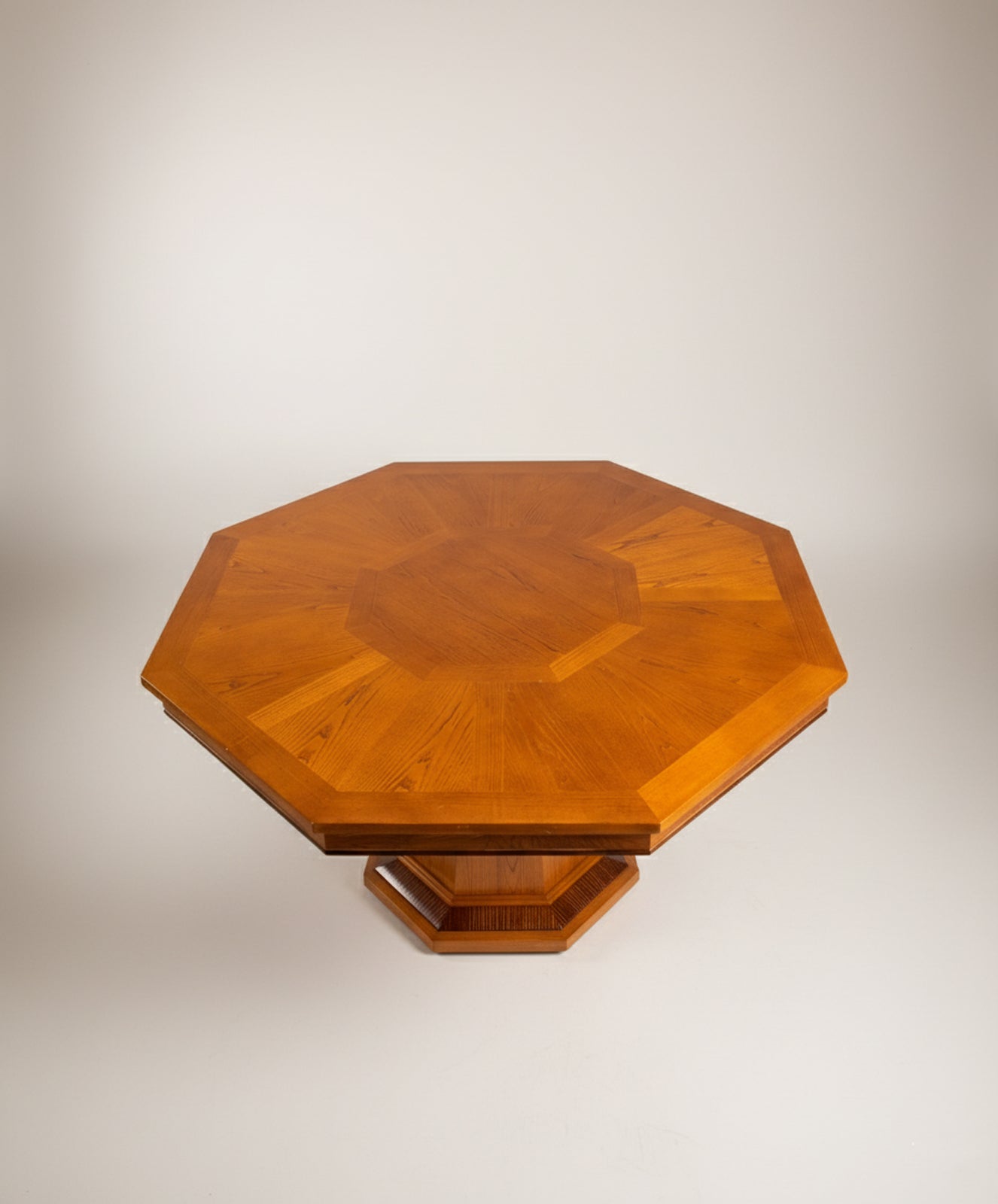 Mesa octogonal de roble
