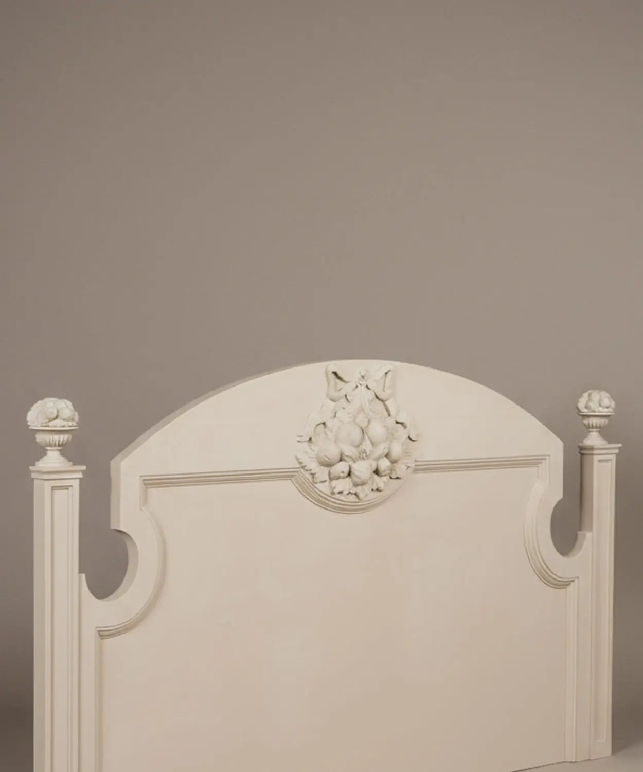 Cabecero clásico provenzal con talla floral Antique arte y decoracion