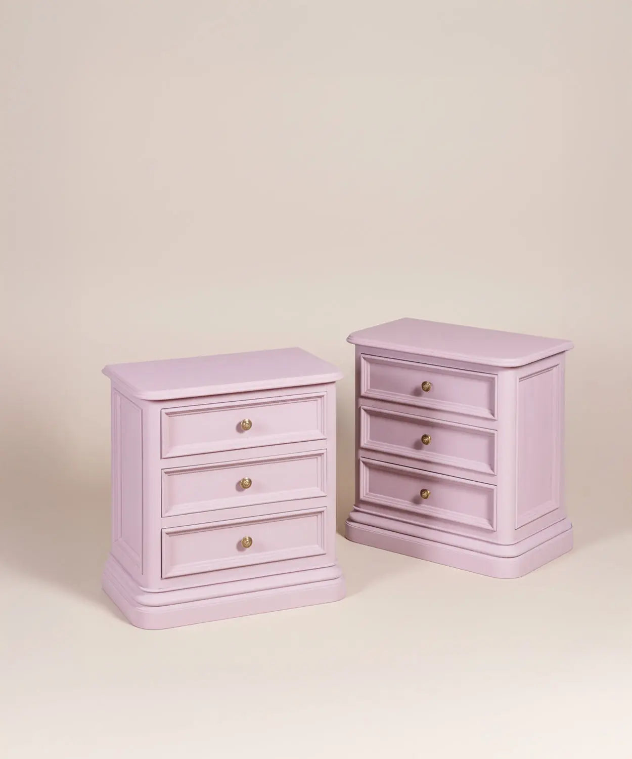 Conjunto de cómoda y mesitas de noche Aurora Antique arte y decoracion