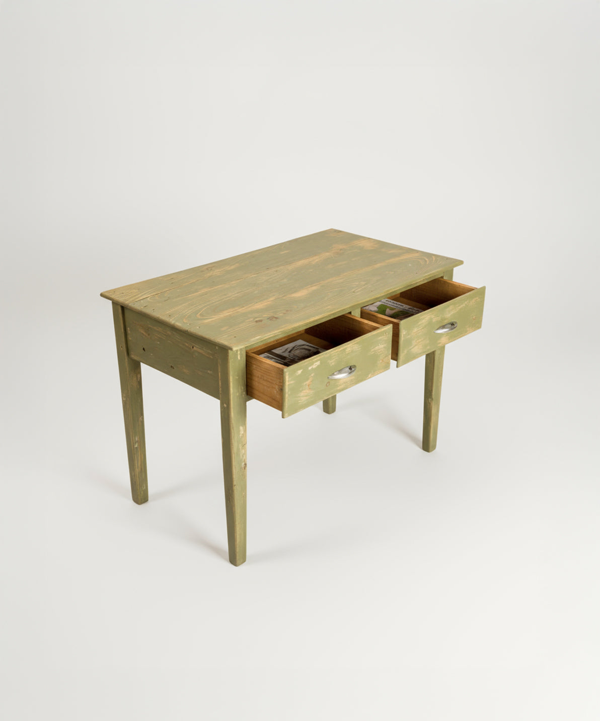 Gorbea antique rustic table