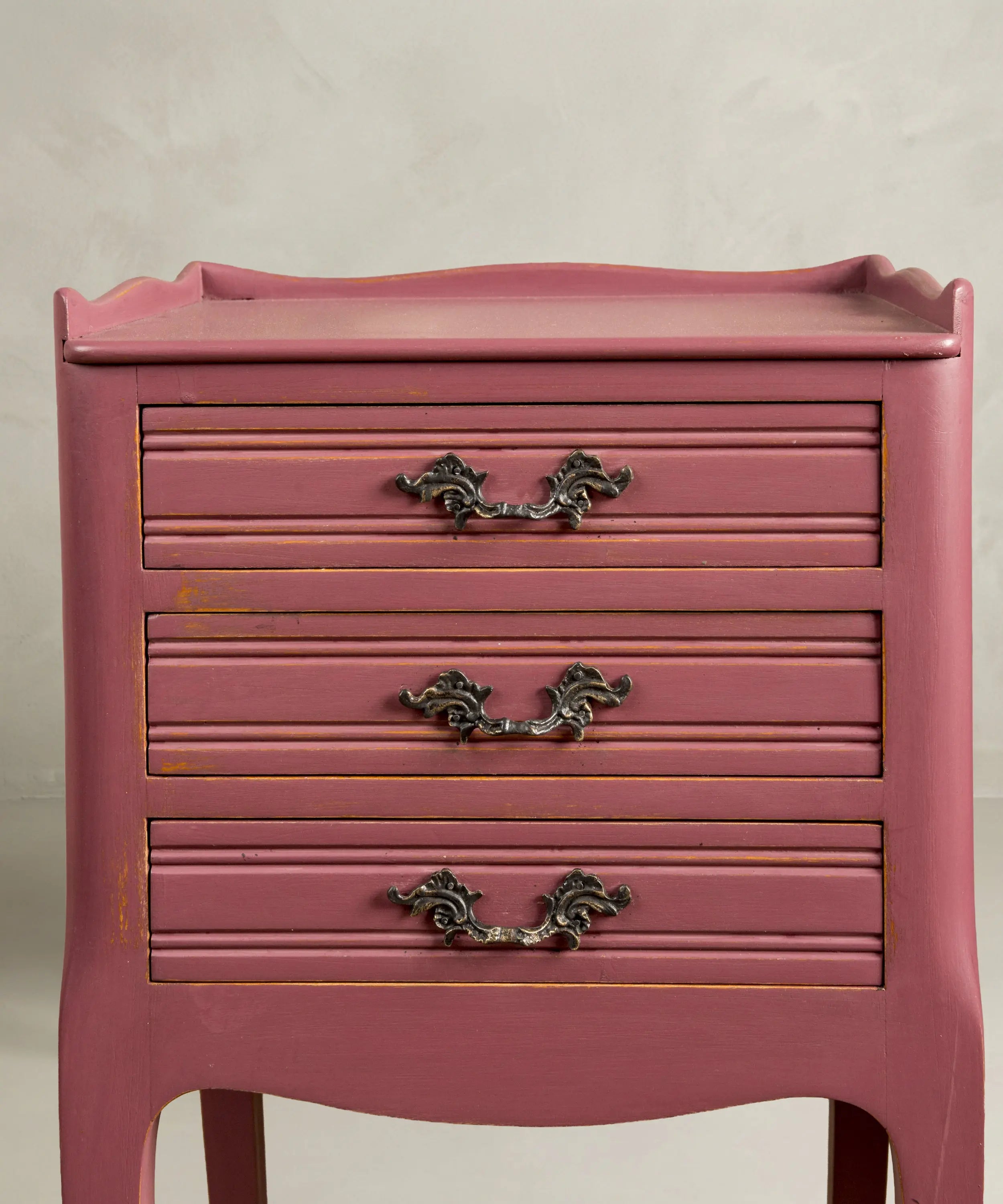Pair of Louis XV style bedside tables in mauve