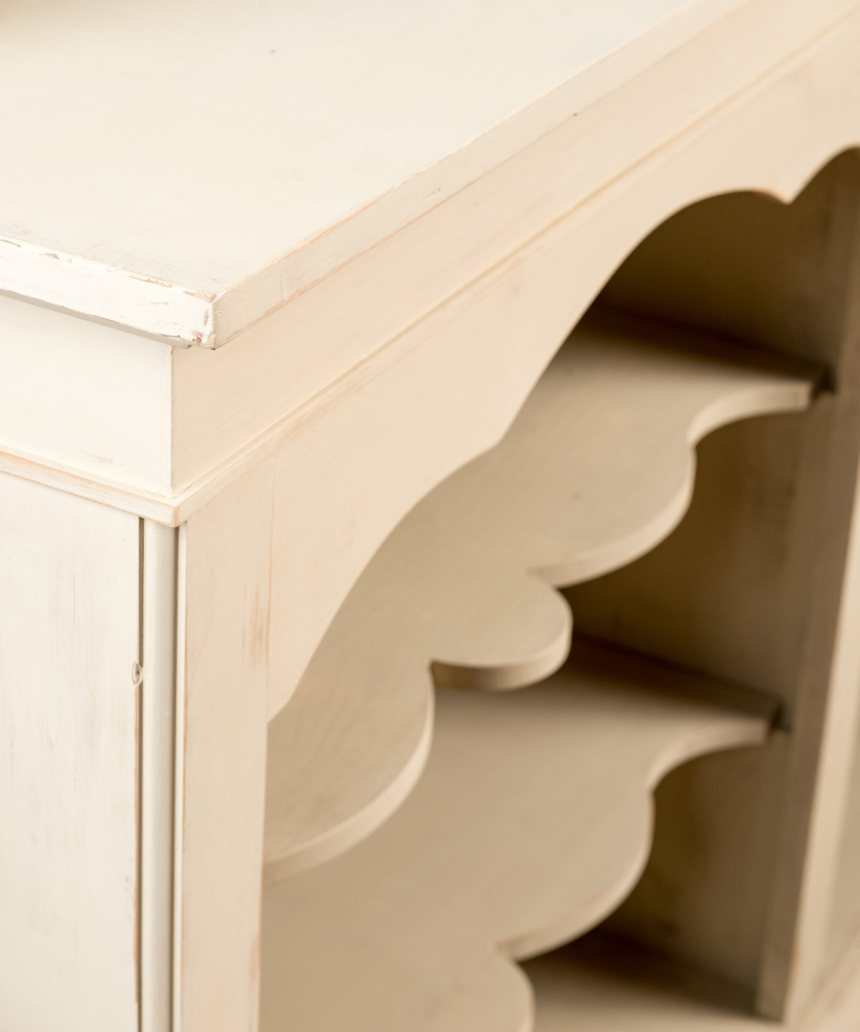 Aparador alacena con cajones