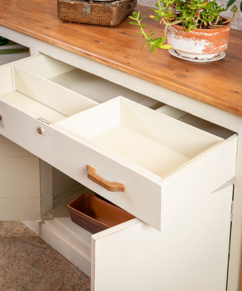 Luarca industrial sideboard