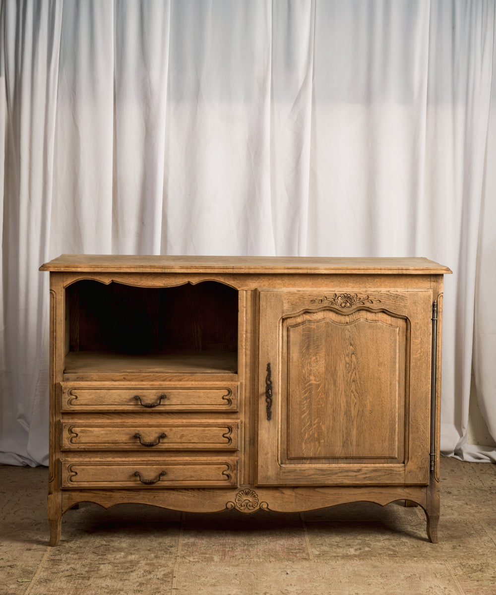 Provençal oak sideboard