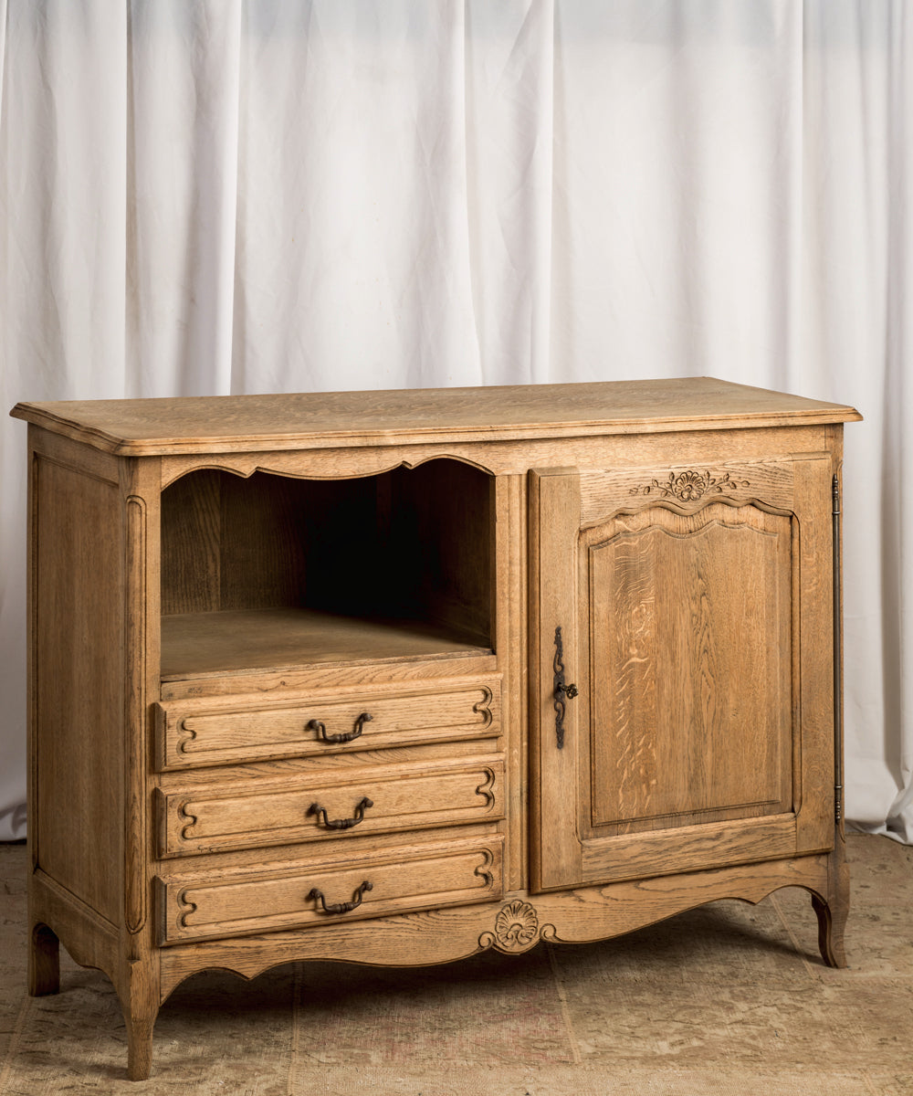 Provençal oak sideboard