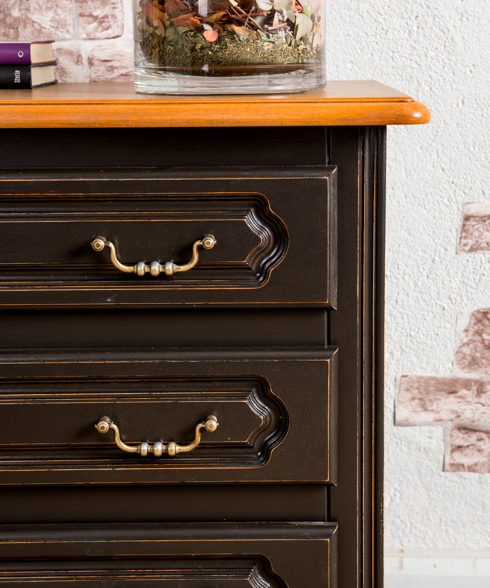 Lara antique dresser