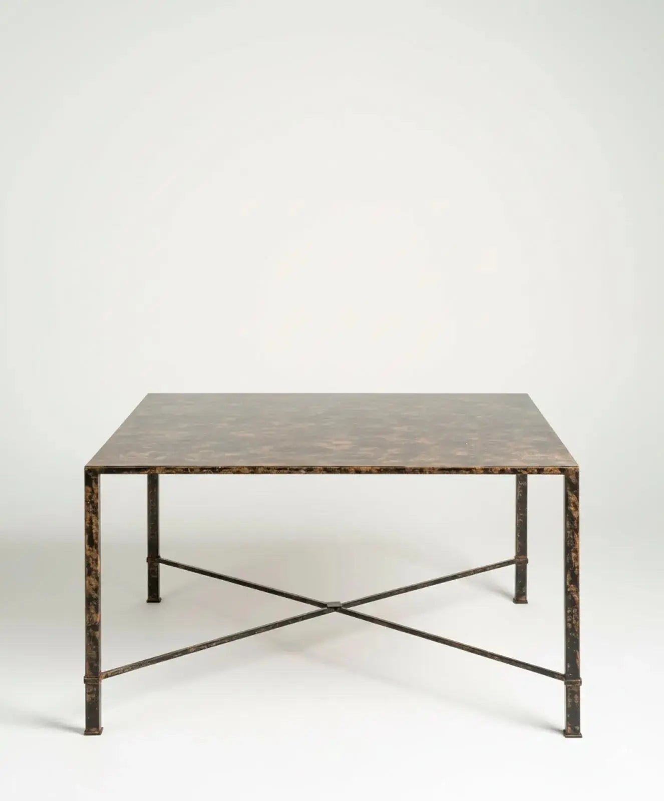 Mesa de hierro cuadrada Antique arte y decoracion