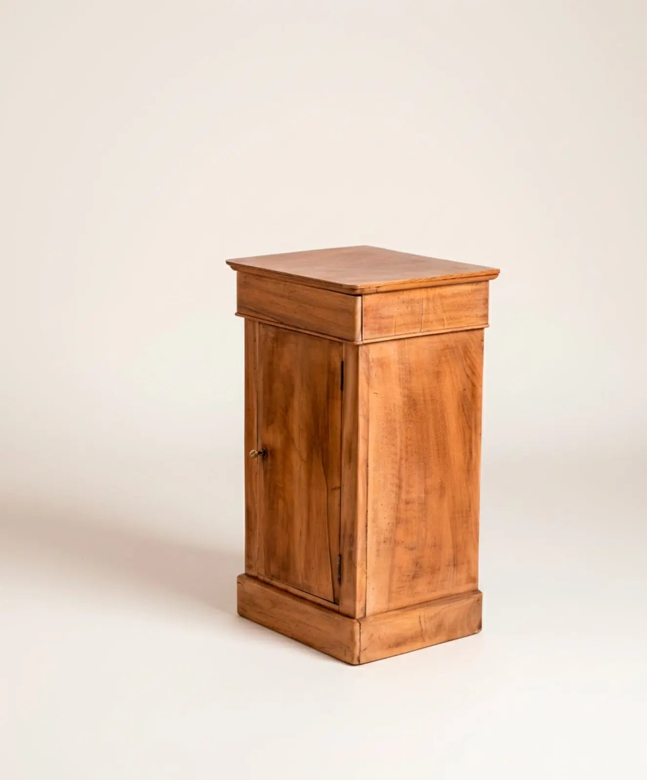 Mesita antigua Estella Antique arte y decoracion