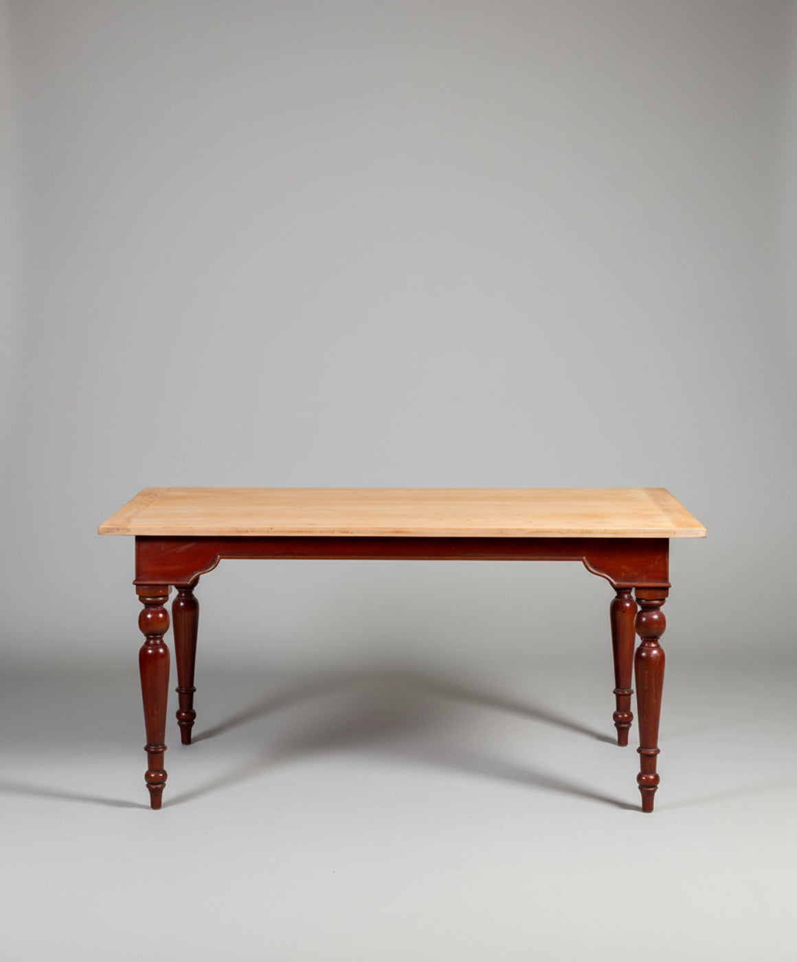 Mesa antigua provenzal