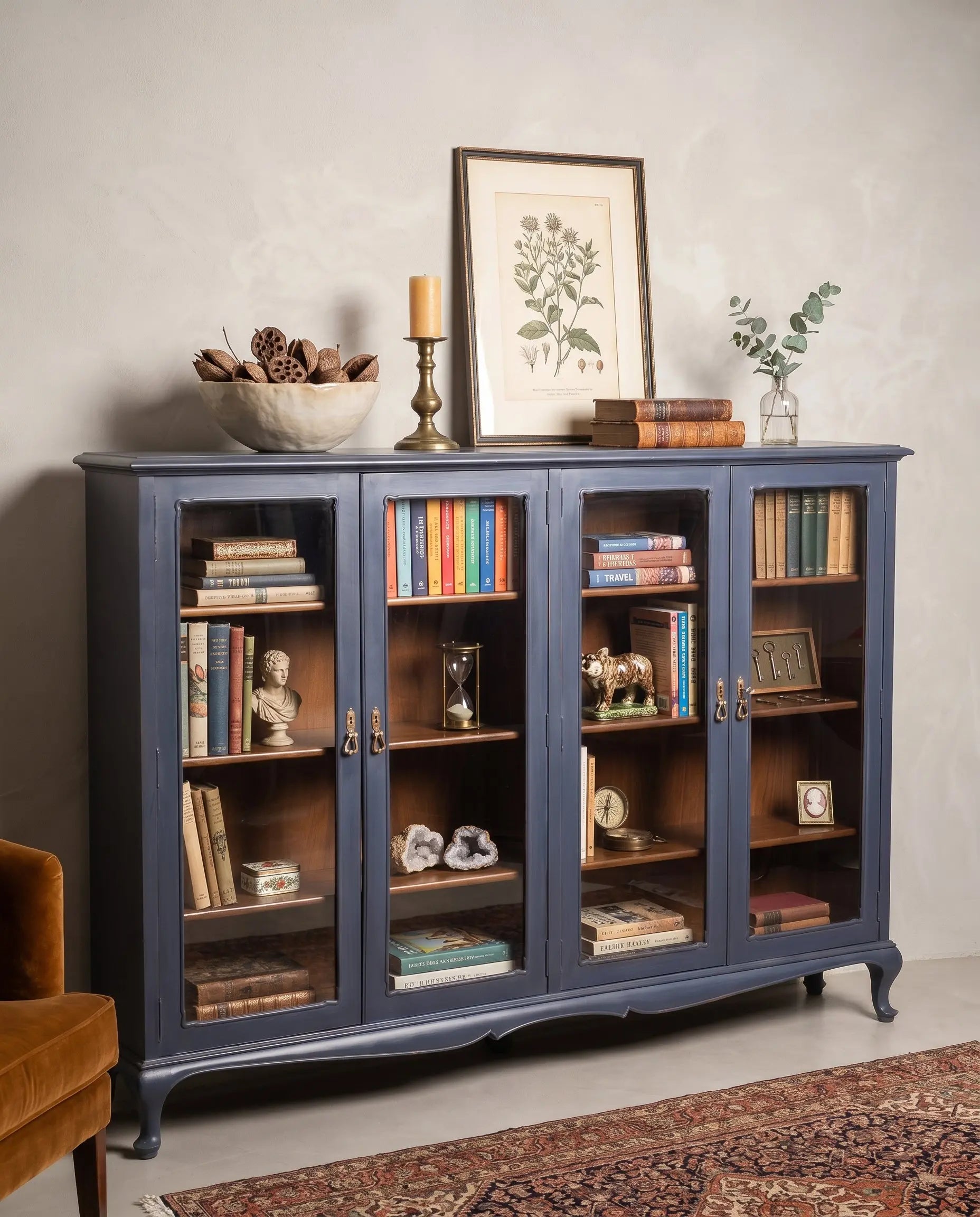 Vitrina Librería Antigua Pintada en Azul Azafata con 4 Puertas | Estilo Queen Anne Inglés