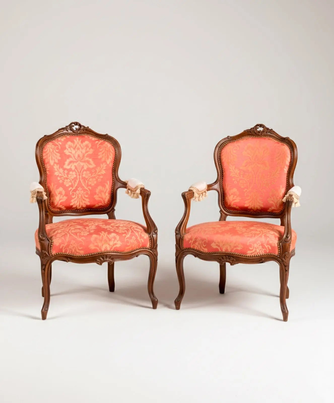 Butaca estilo Luis XV Antique arte y decoracion