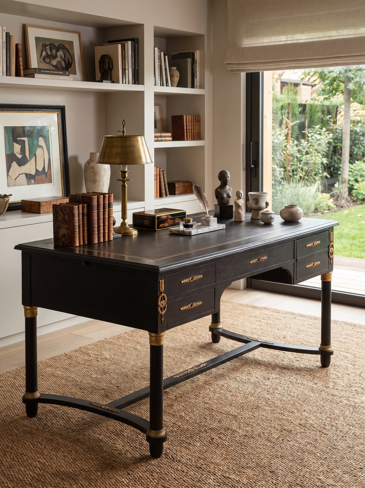Escritorio Negro con Tablero de Piel | Estilo Imperio