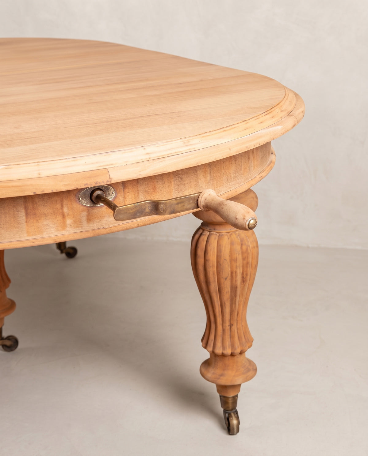 Mesa de Comedor Extensible de Caoba con Manivela | Estilo Victoriano, hasta 386 cm