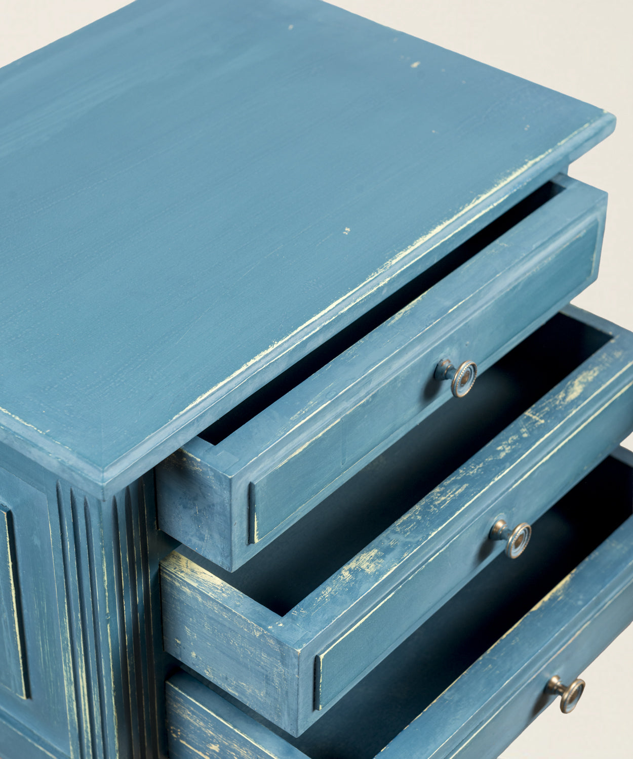 Pareja de mesitas de noche vintage