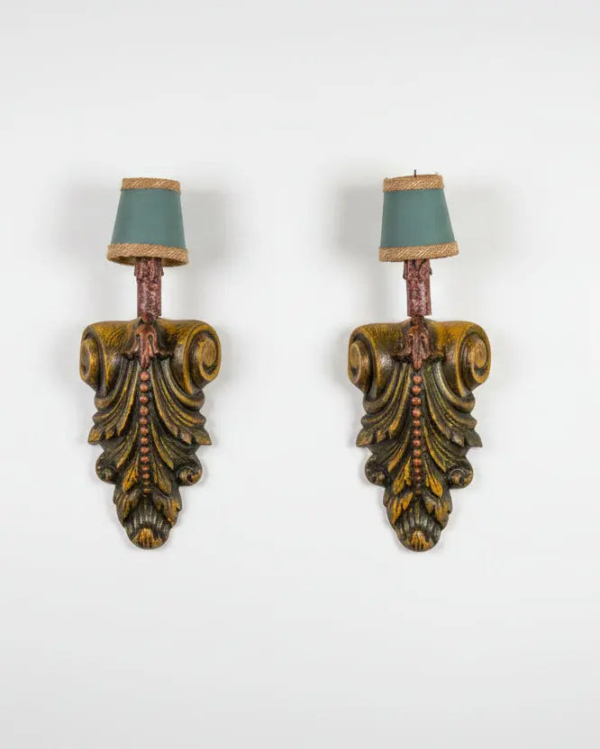 Pareja de apliques policromados Narbonne Antique arte y decoracion