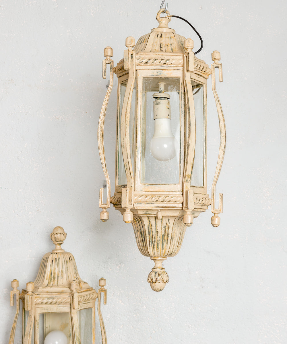 Pair of Lefou lanterns