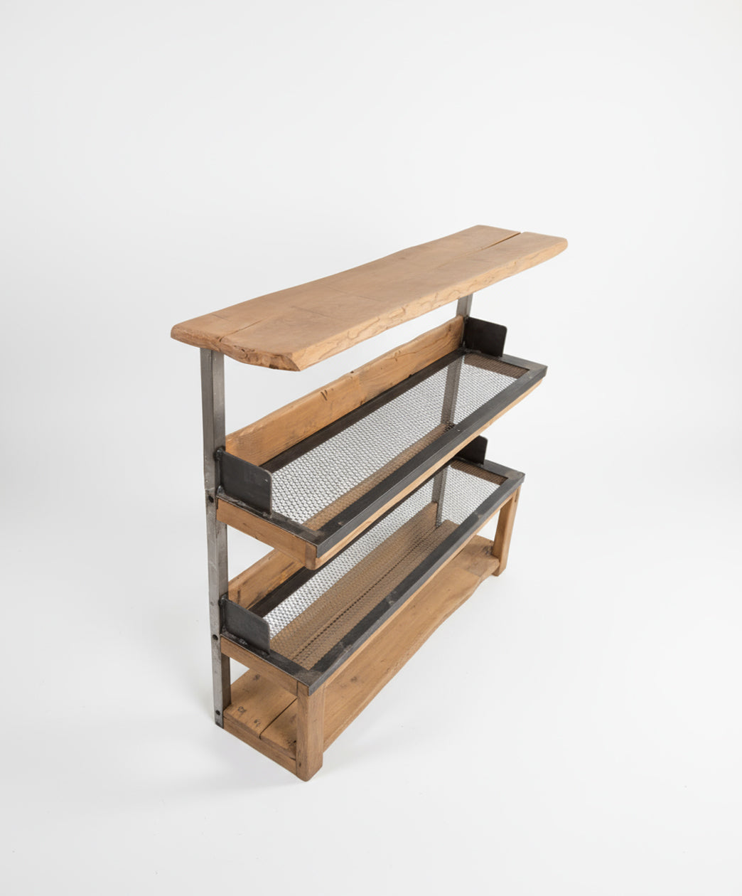 Estantería industrial de madera y hierro II