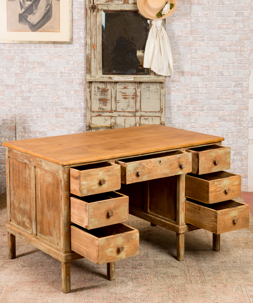 Escritorio antiguo Ocaña
