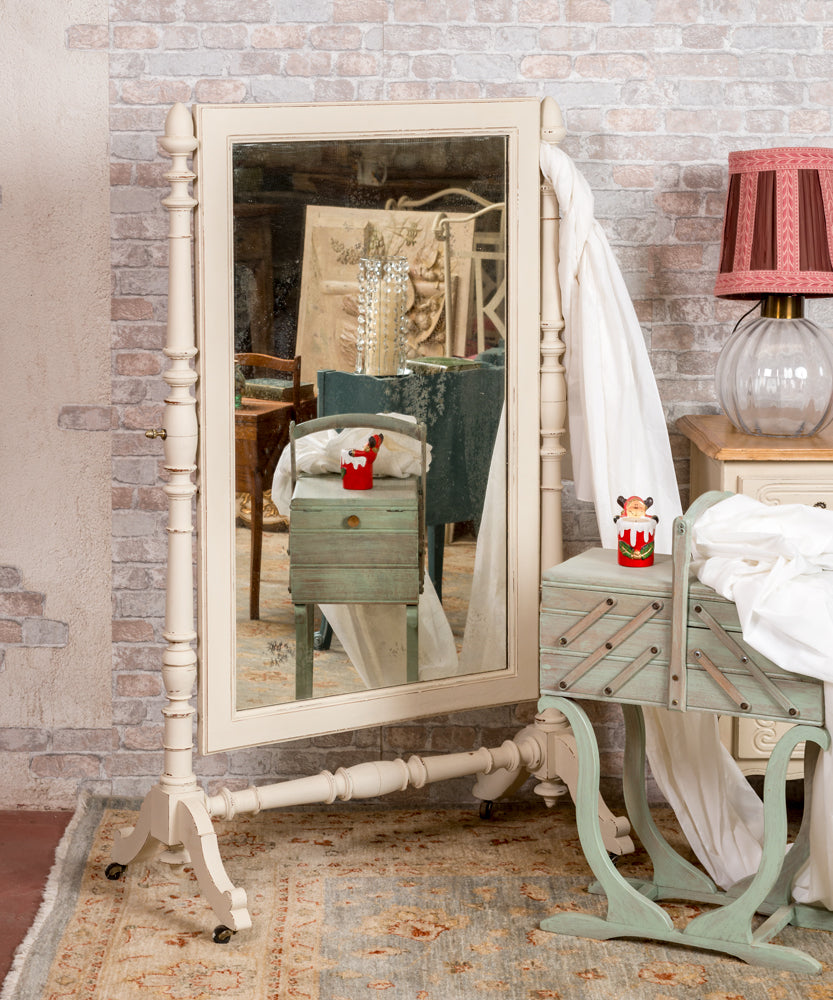 Luore antique standing mirror