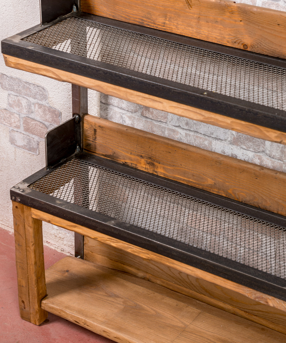 Estantería industrial de madera y hierro II