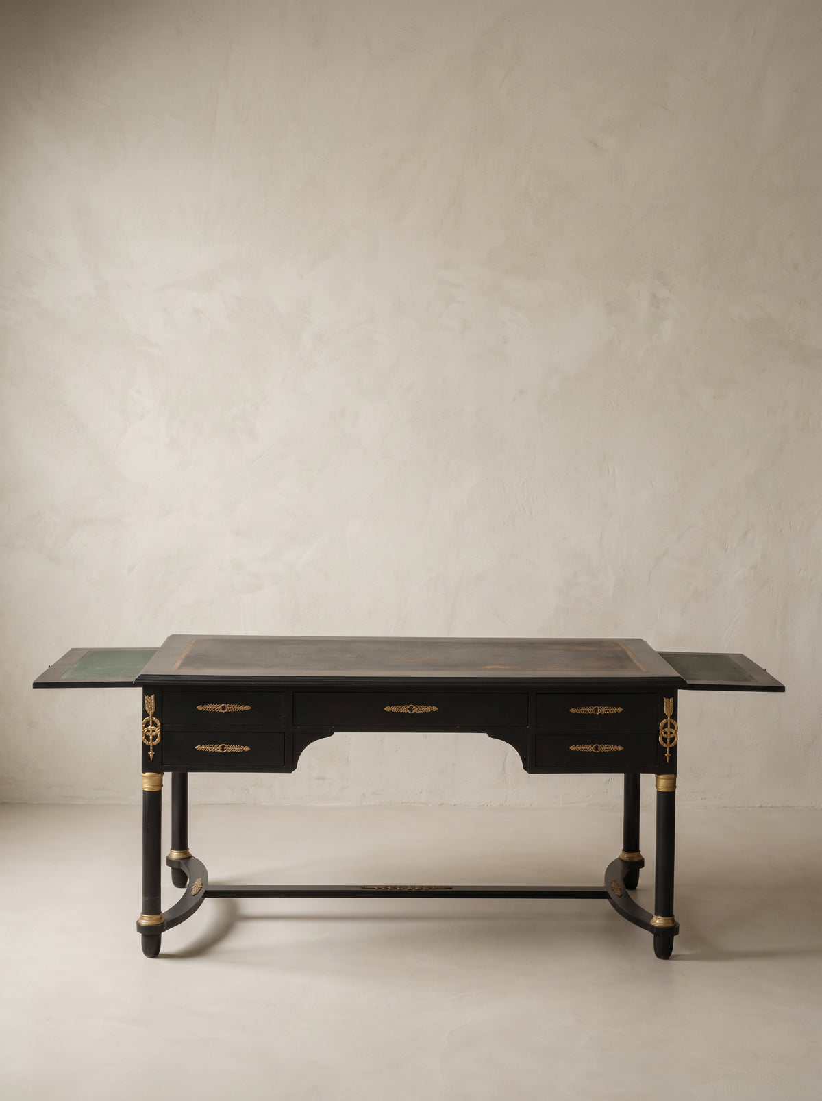 Escritorio Negro con Tablero de Piel | Estilo Imperio