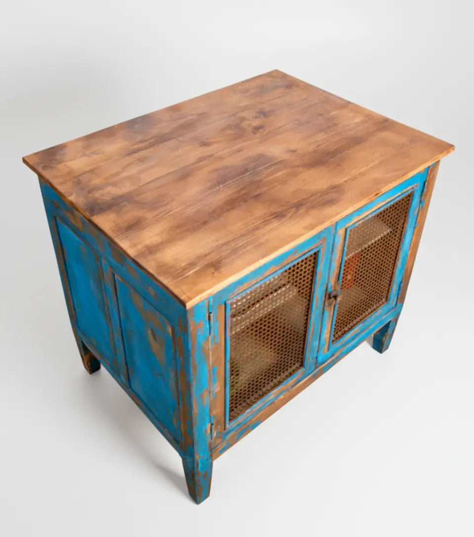mesa isla industrial de madera con puertas en azul vista superior