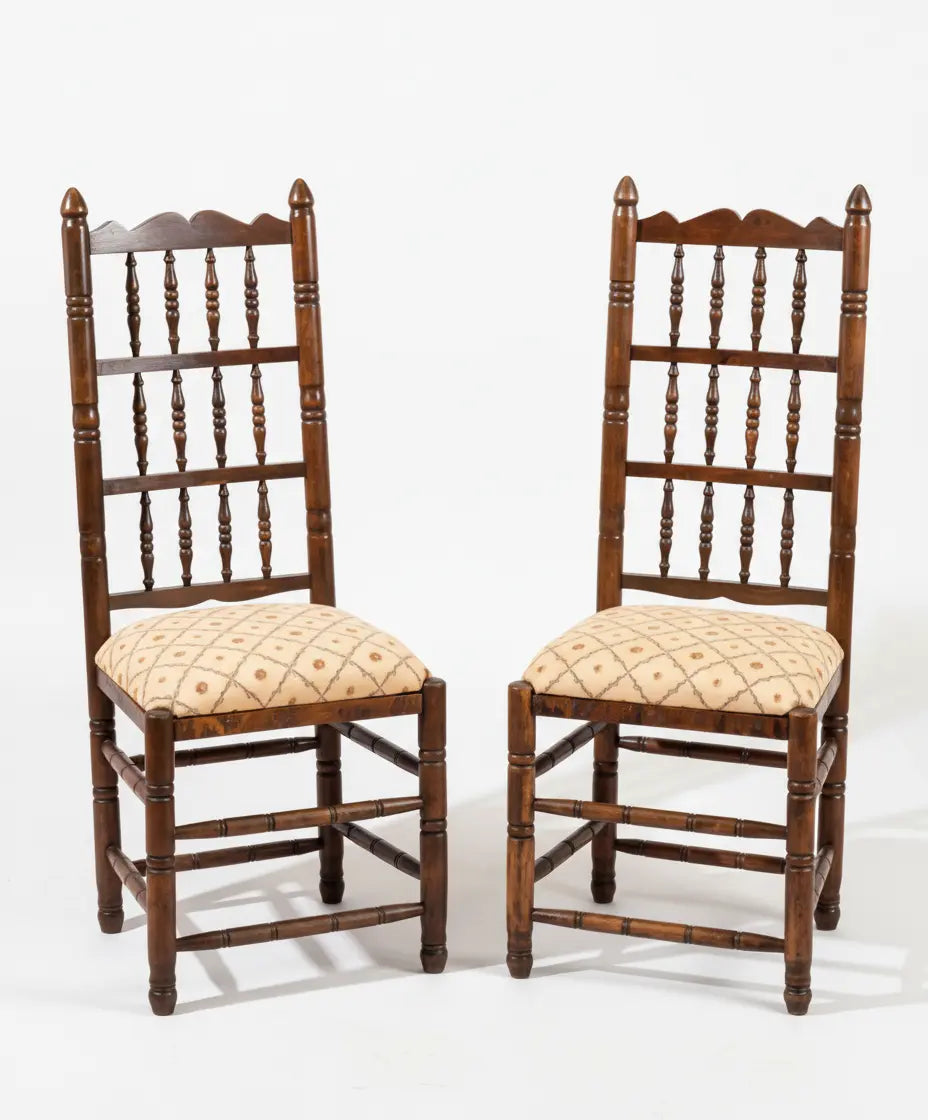 pareja de sullas rusticas de madera