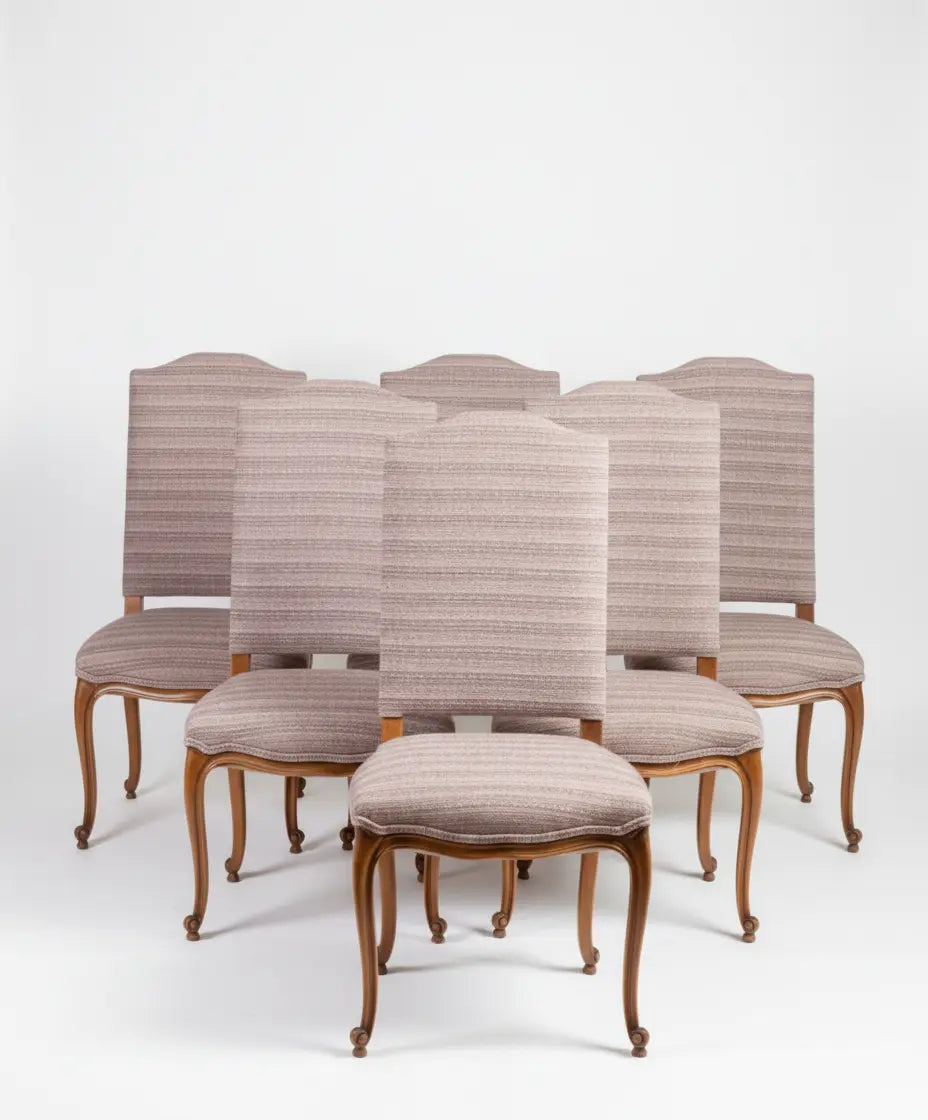 conjunto de sillas antiguas tapizadas