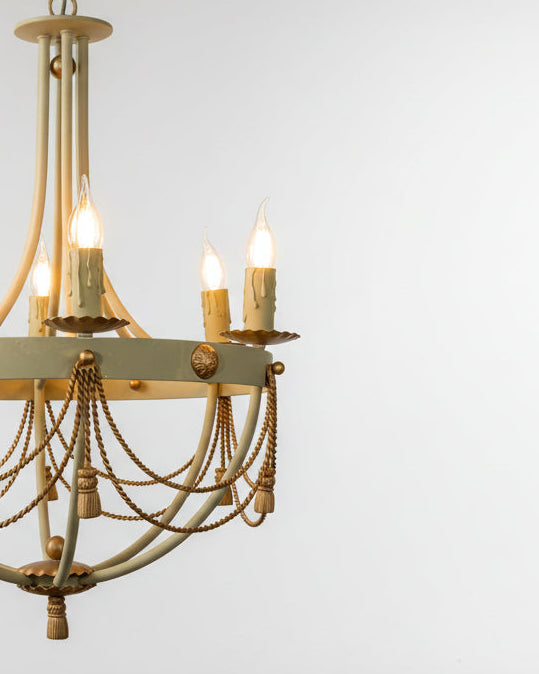 Lámpara antigua de hierro provenzal