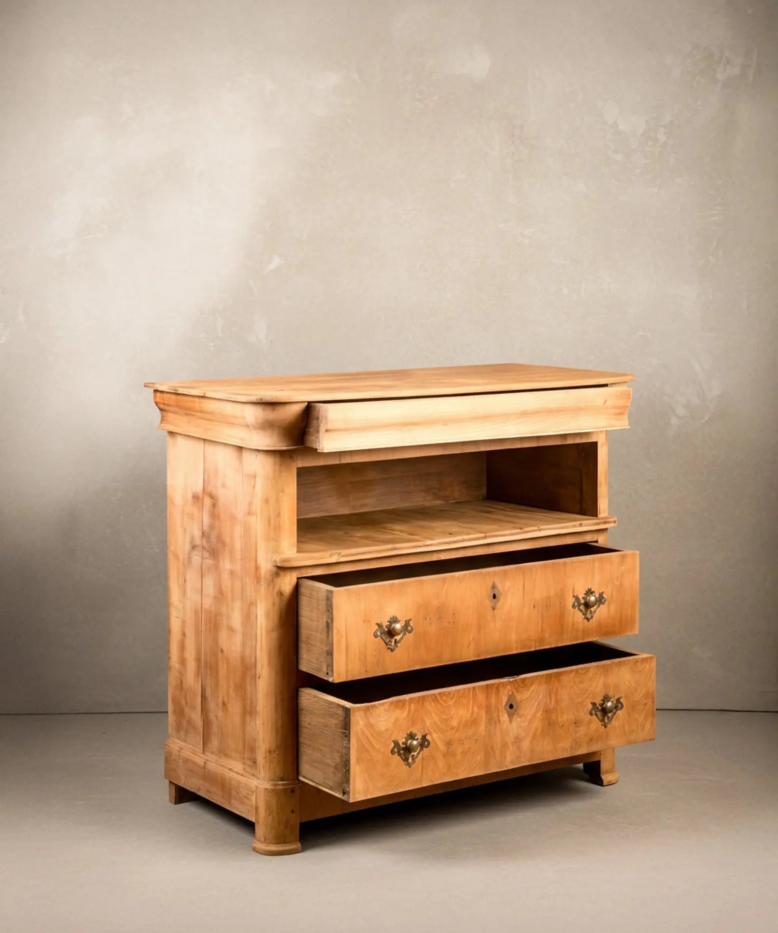 Cómoda francesa antigua de madera lavada S. XIX