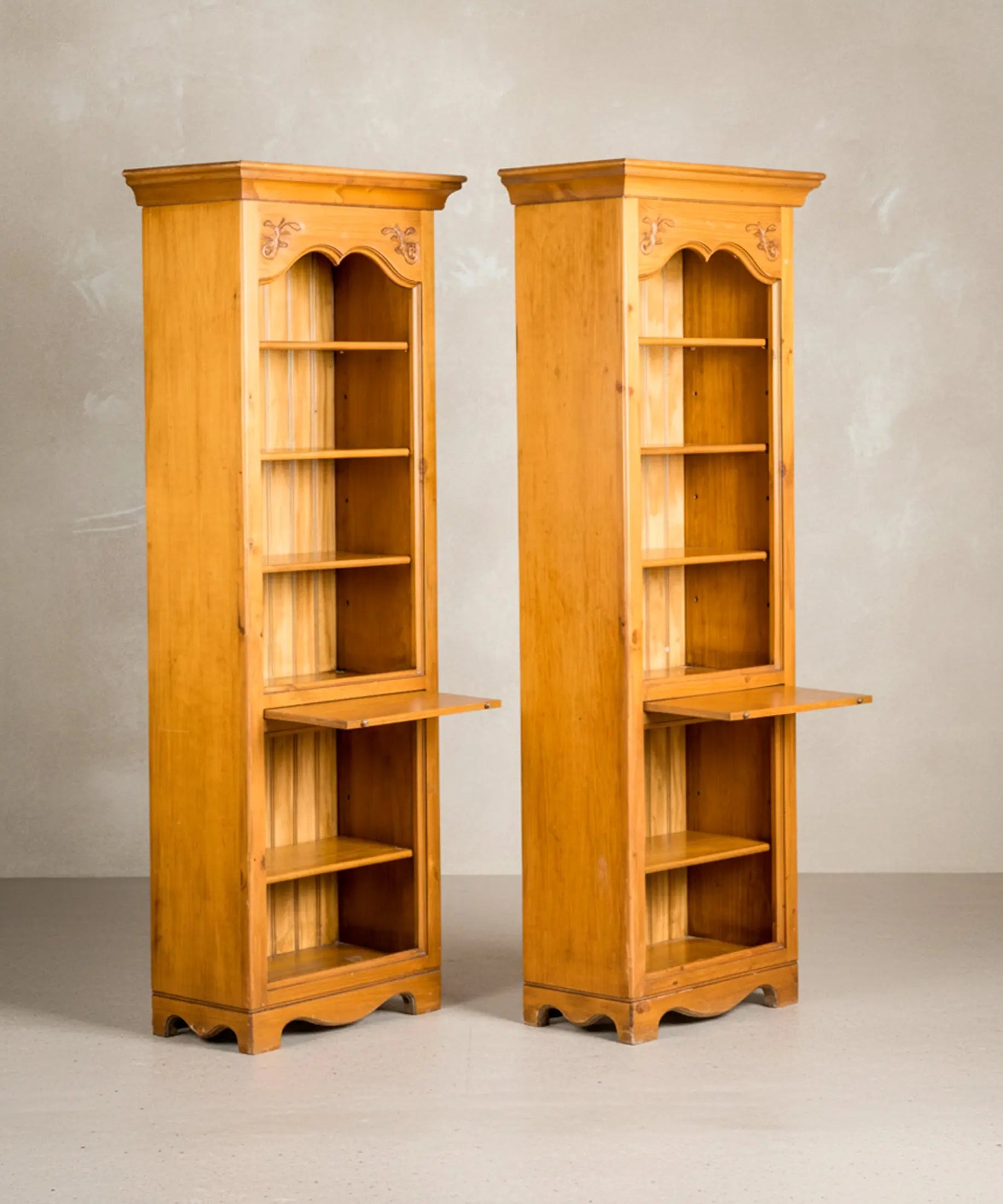 Librería Alta de Pino Macizo con Balda | Estilo Campestre