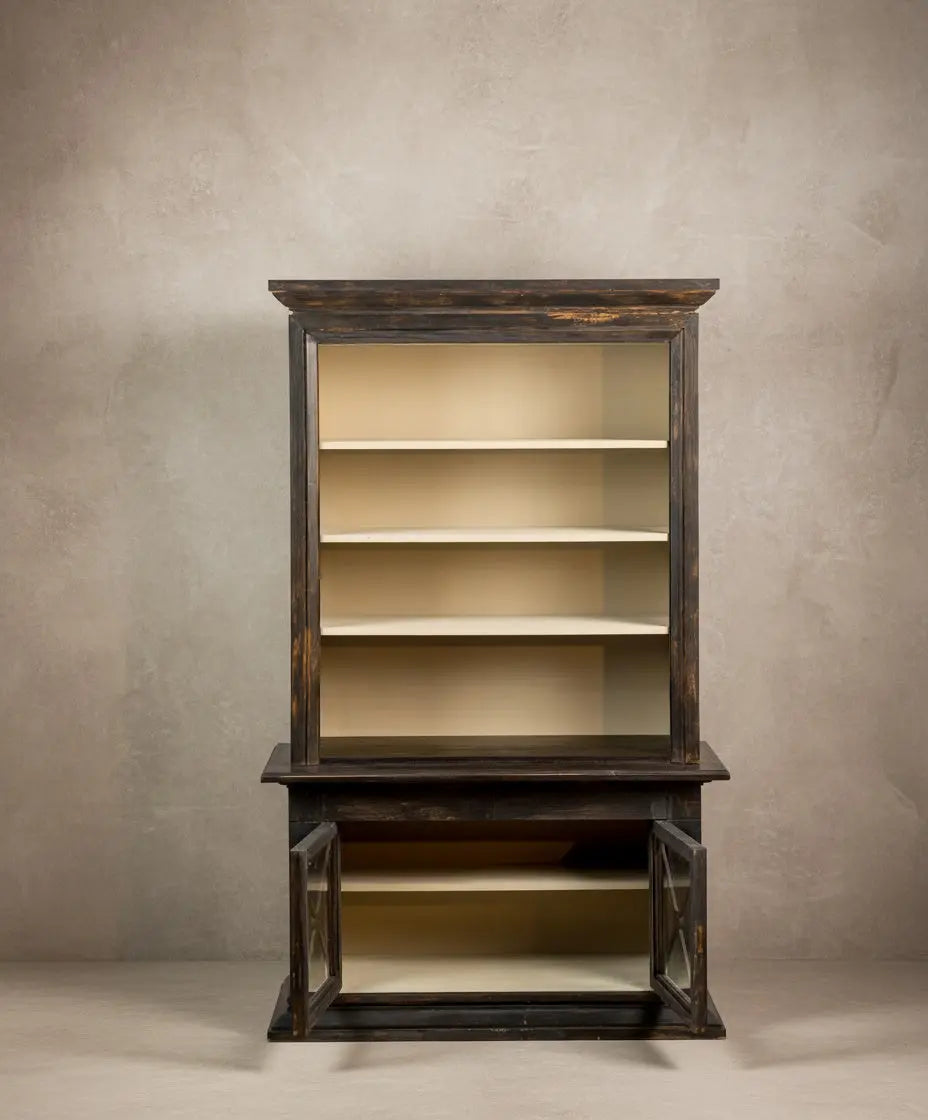 Librería vitrina en madera negra decapé Antique arte y decoracion