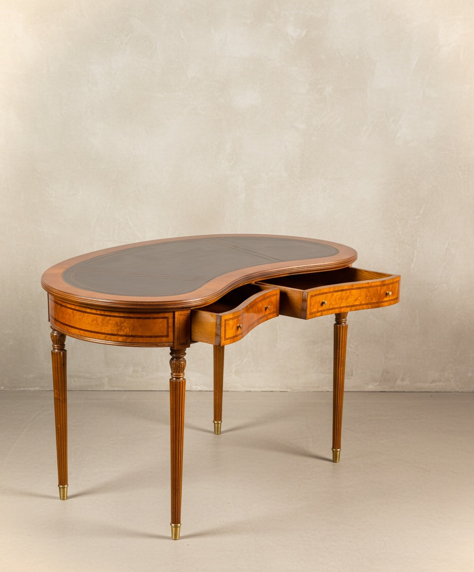 Escritorio de riñón de estilo Luis XV