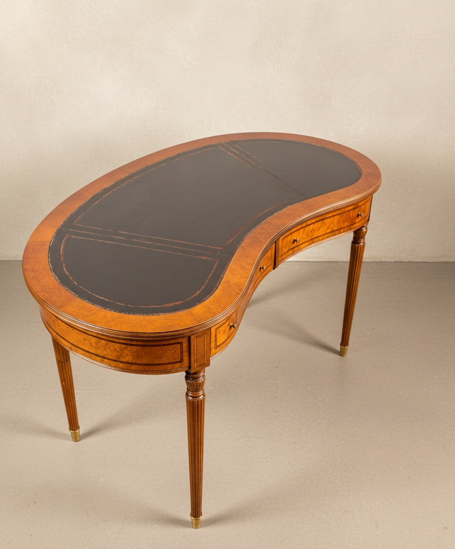 Escritorio de riñón de estilo Luis XV