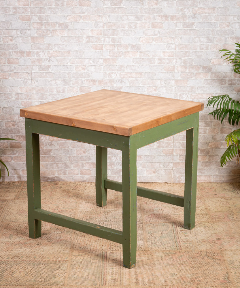 Mesa cuadrada Cartagena