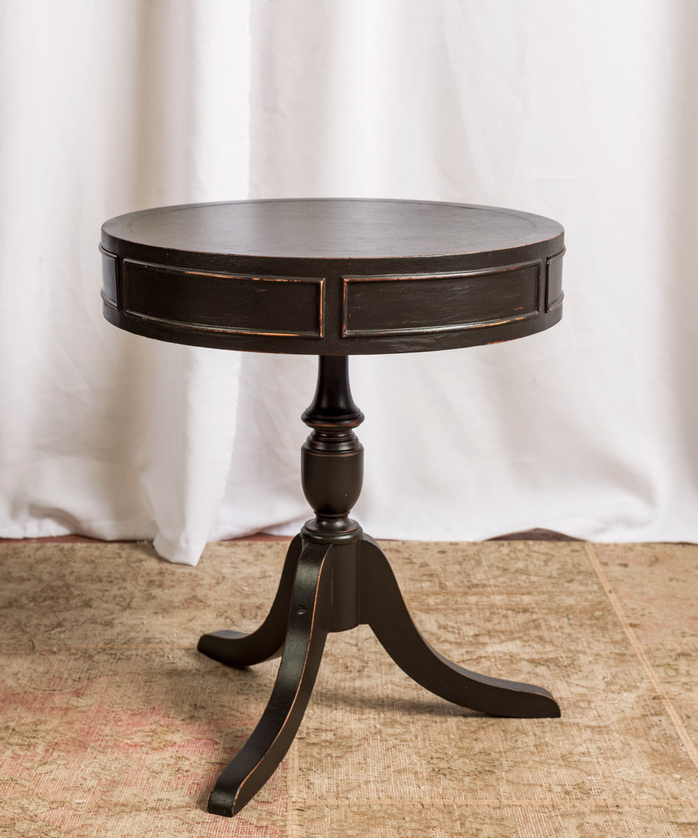 Mesa auxiliar antigua Regencia