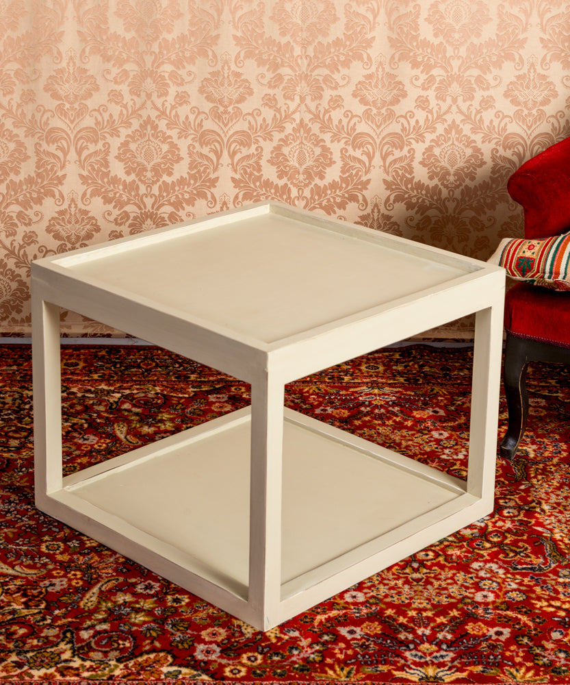 Beteta side table