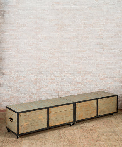 Atocha industrial modular furniture