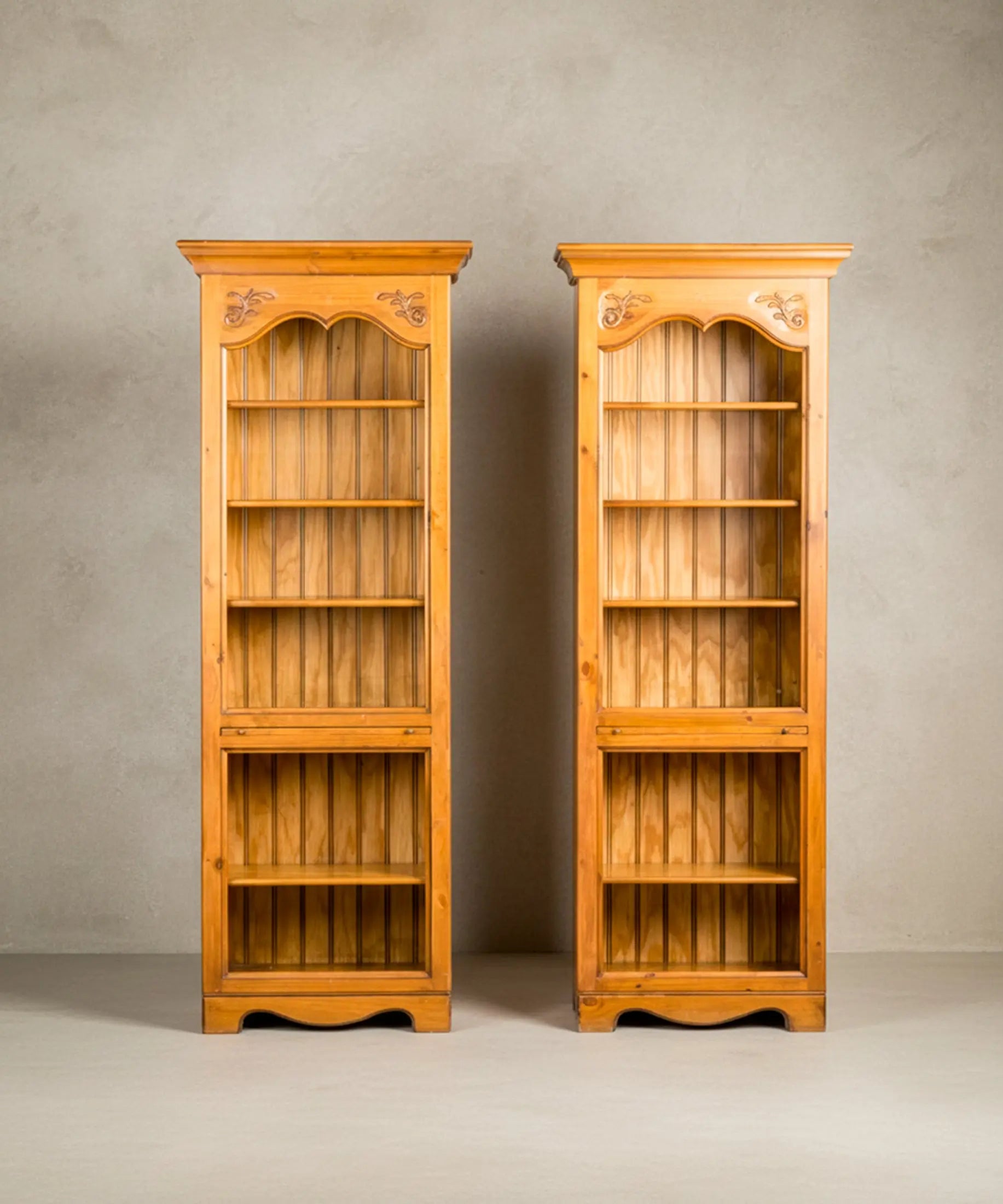 Librería Alta de Pino Macizo con Balda | Estilo Campestre