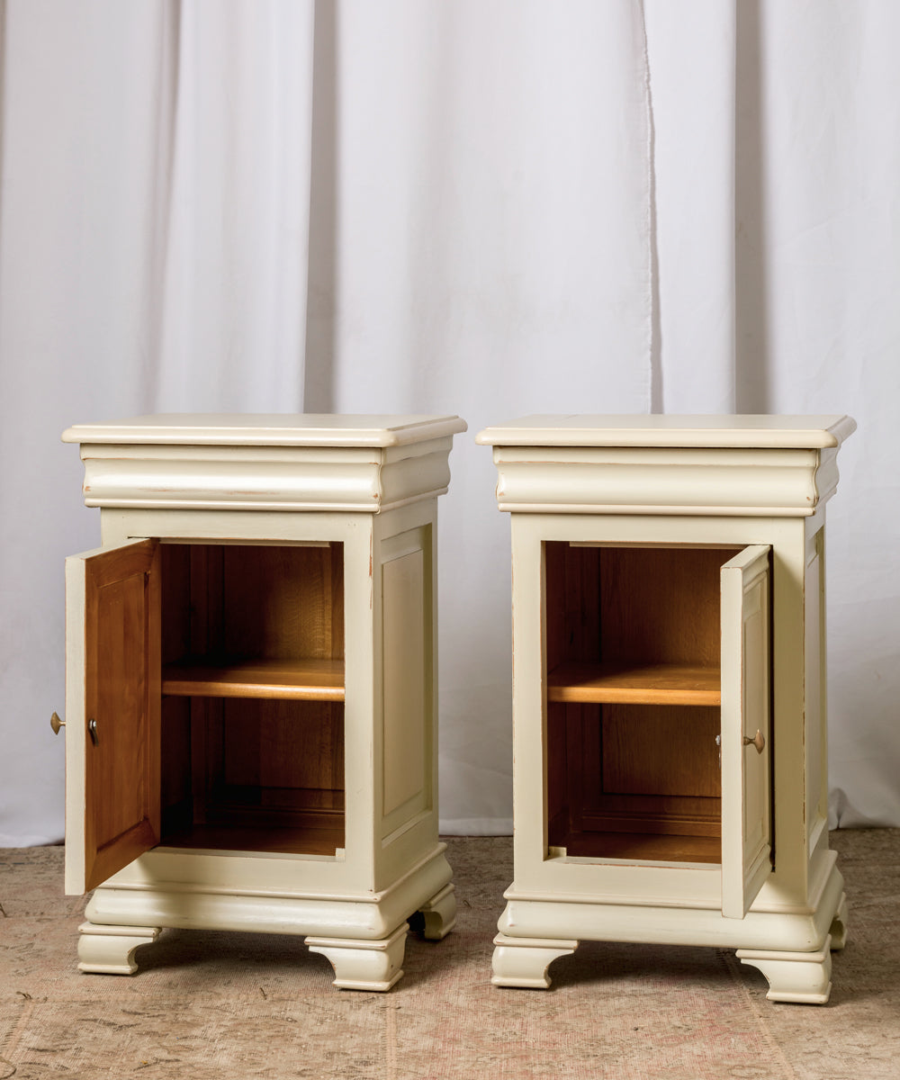 Pair of Honrubia tables