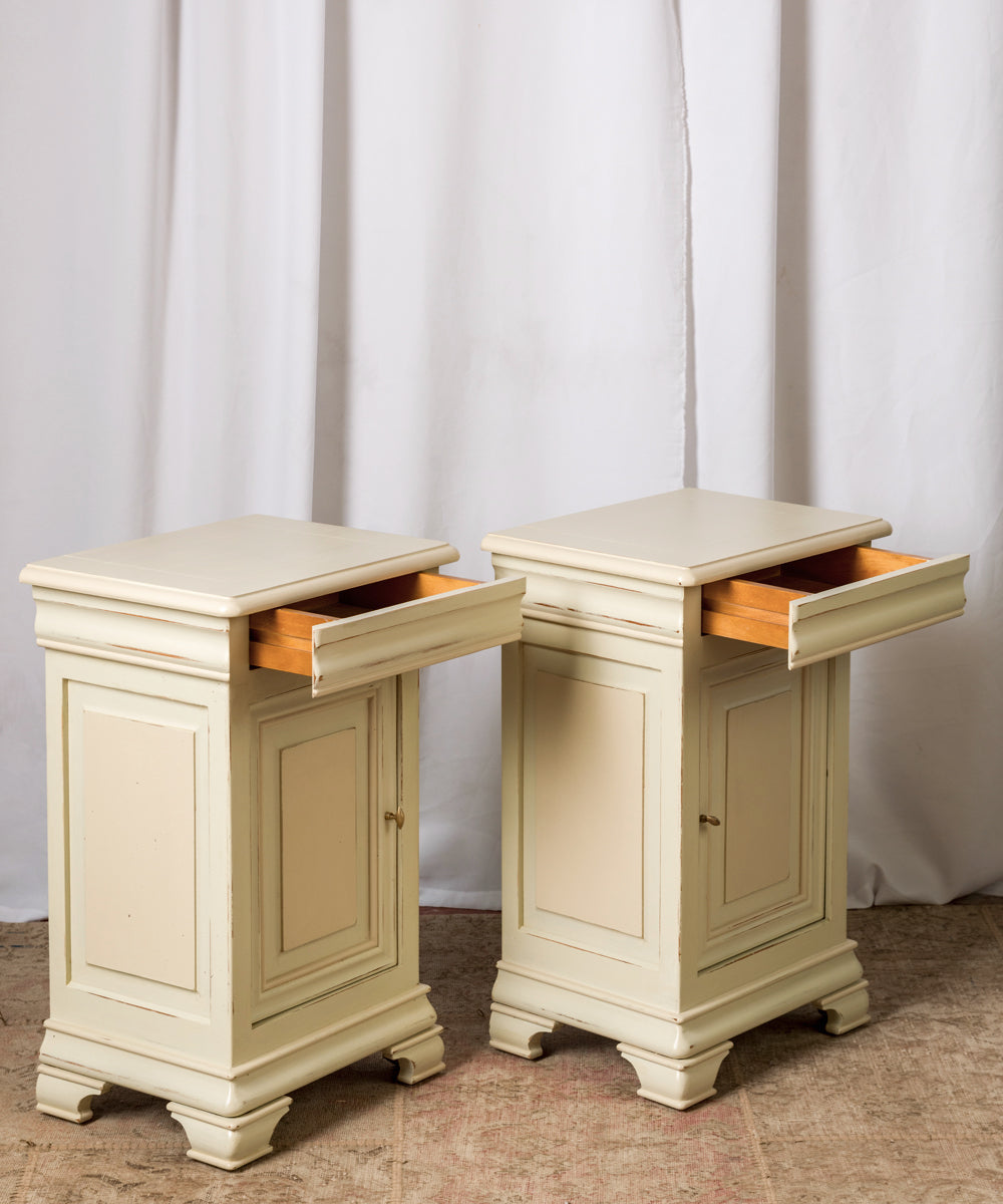 Pair of Honrubia tables