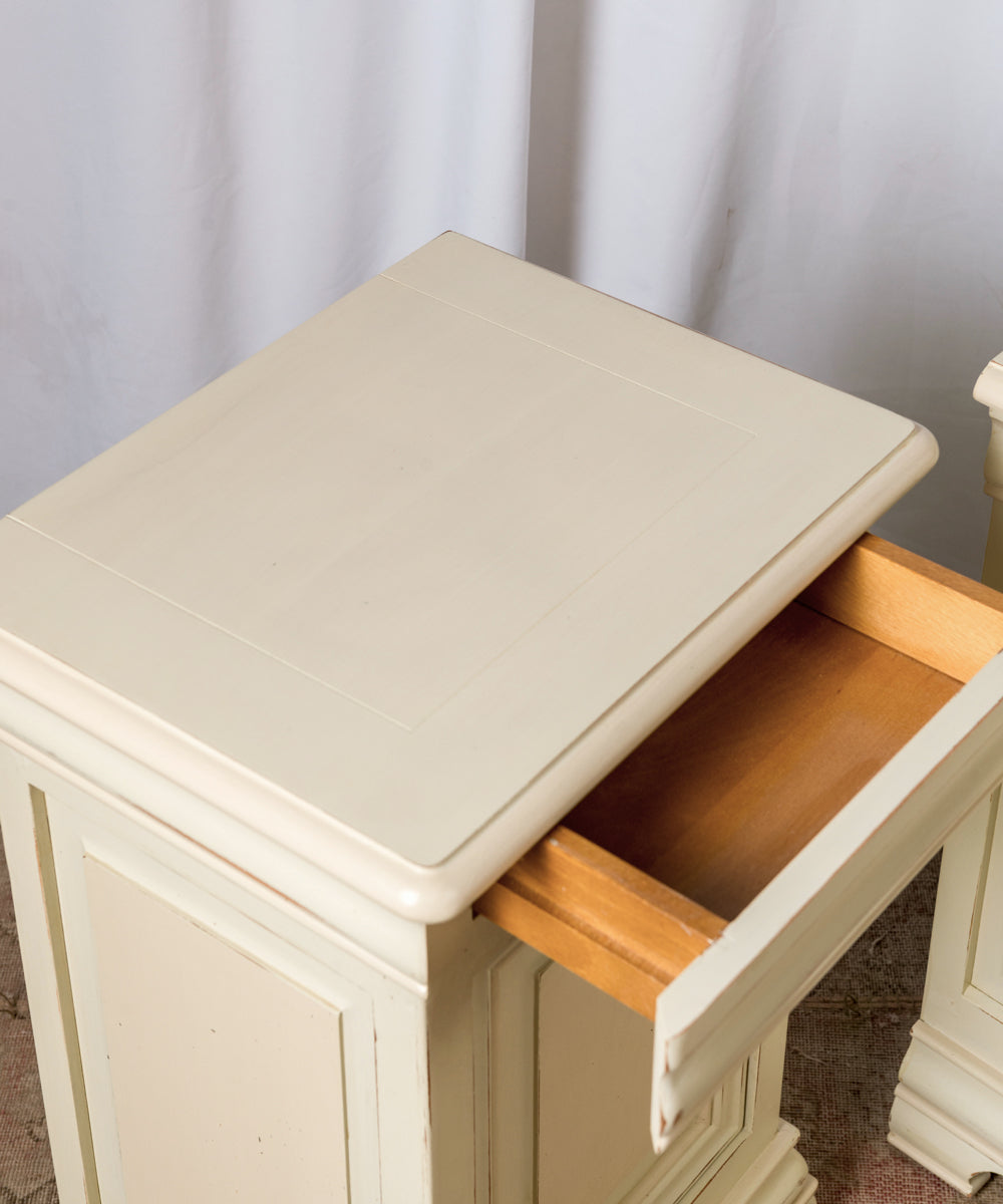 Pair of Honrubia tables