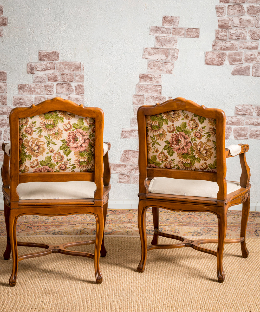 Sillón de nogal antiguo Luis XV
