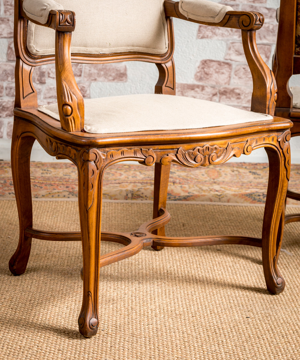 Sillón de nogal antiguo Luis XV