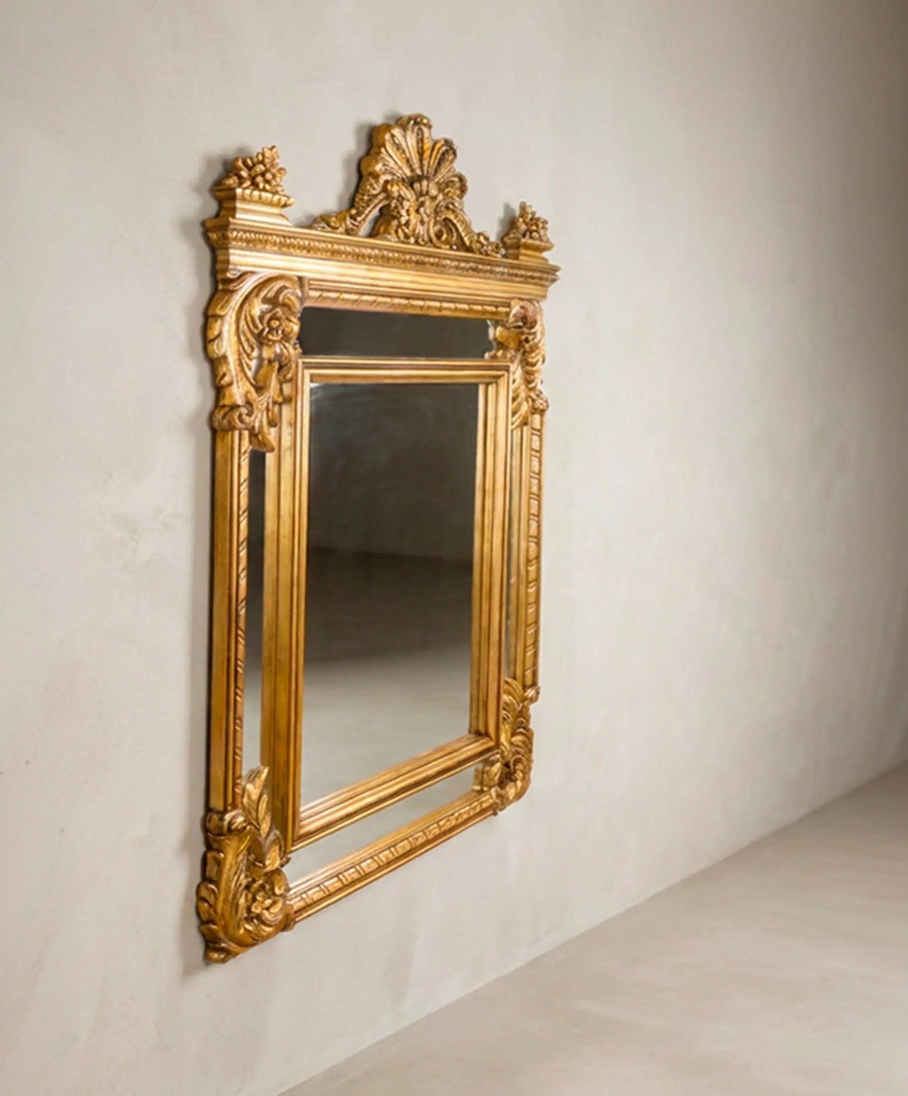 Espejo dorado al pan de oro vista lateral con lunas perimetrales — Antique Arte y Decoración