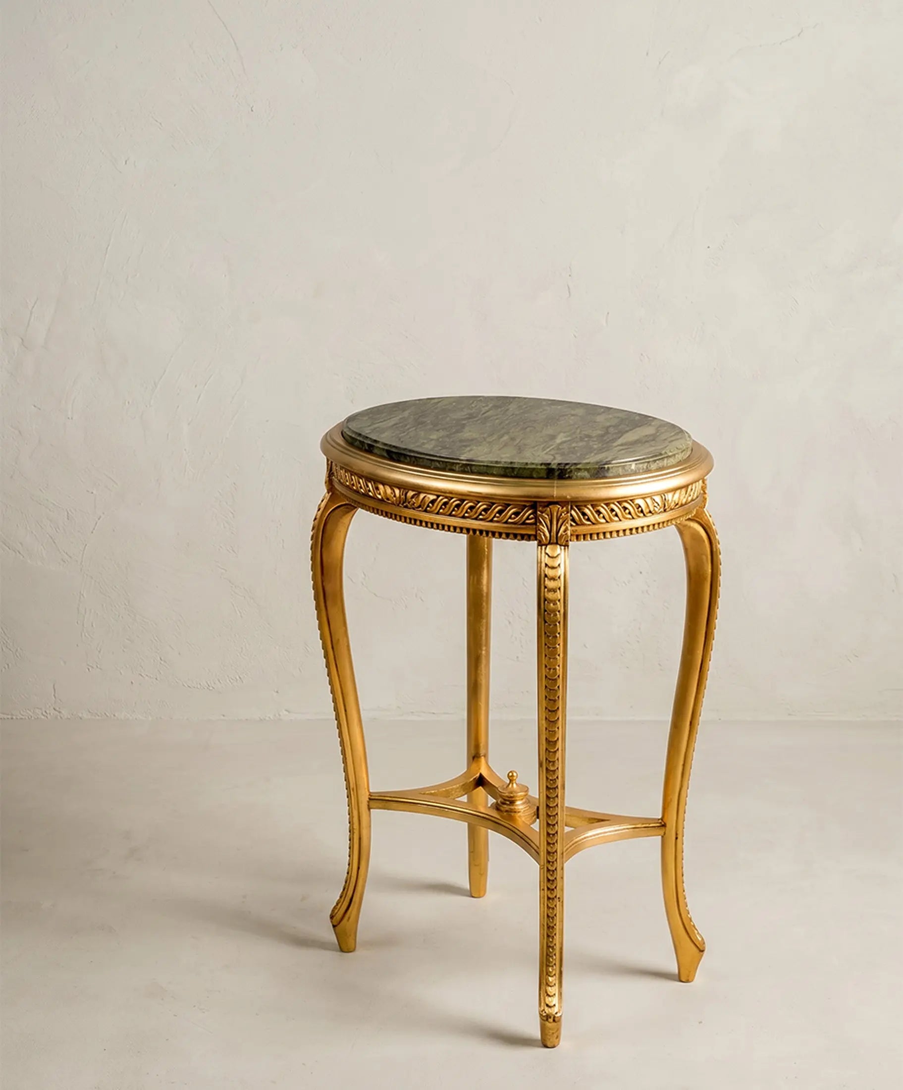 Mesa Velador Antigua Dorada con Mármol Verde | Estilo Luis XV