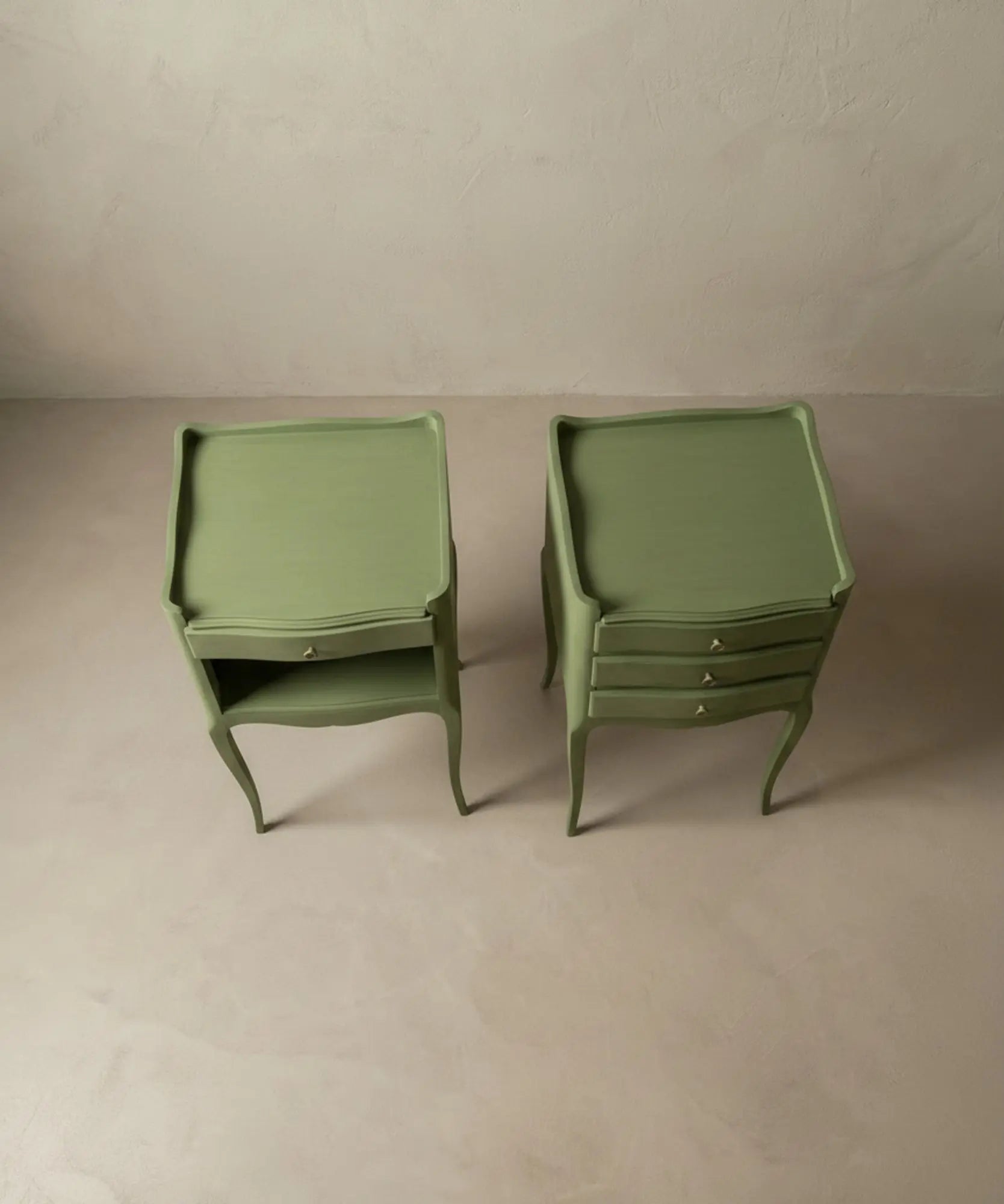 Pareja de Mesitas de Noche Vintage Verde Salvia