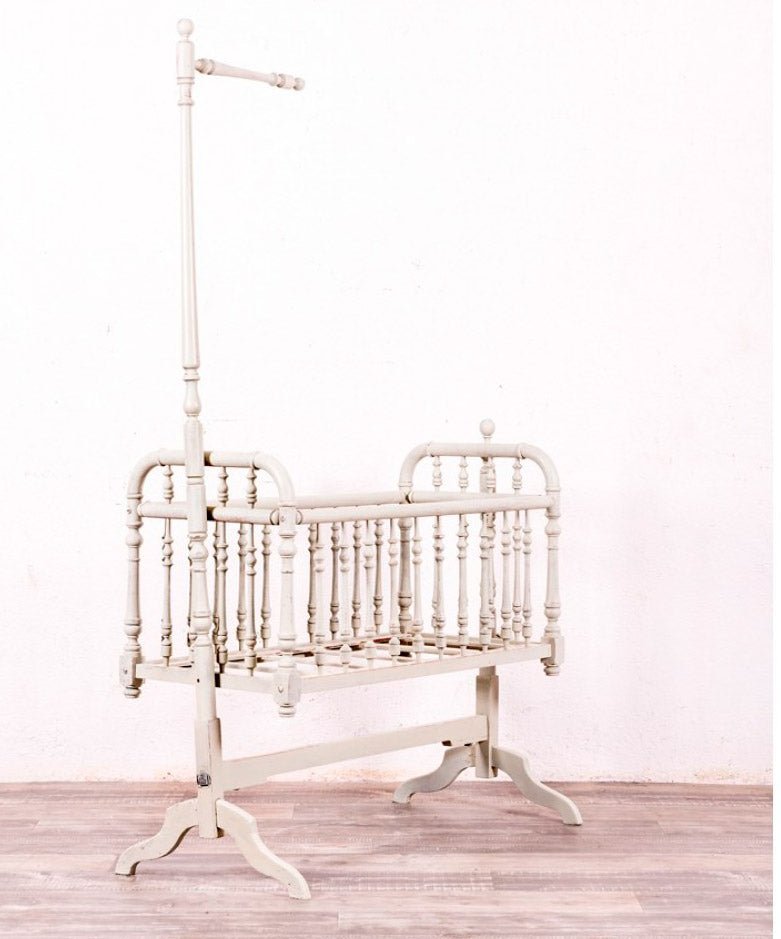Cuna balancÍn antigua restaurada - Antique arte y decoracion